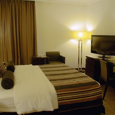 Amman Airport Hotel Al Qastal Exterior photo