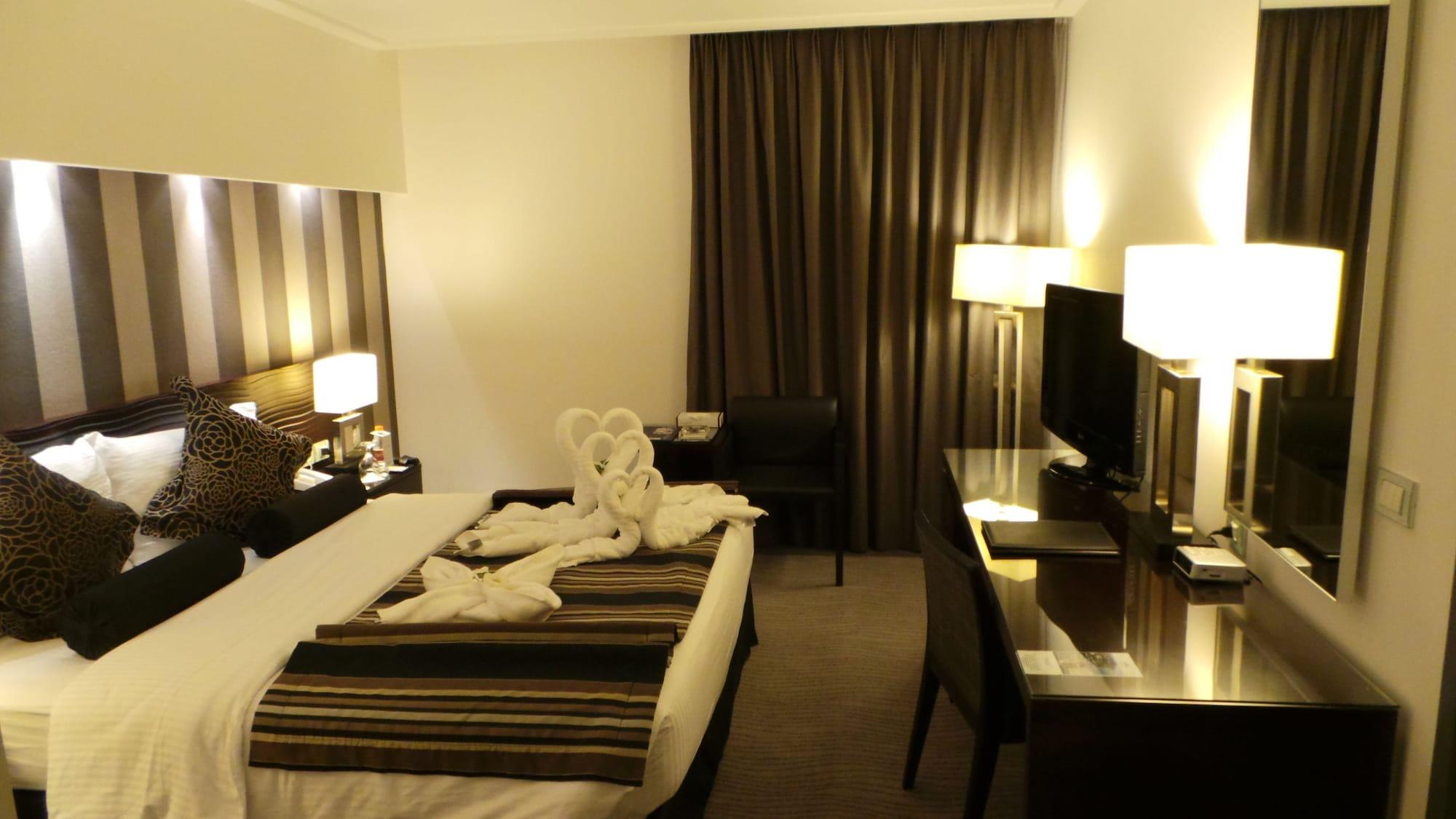Amman Airport Hotel Al Qastal Exterior photo